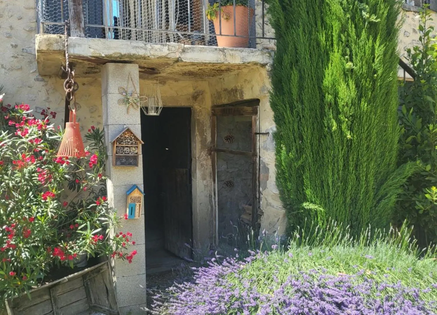 So Home Saint-Pantaleon-les-Vignes 0*,  France
